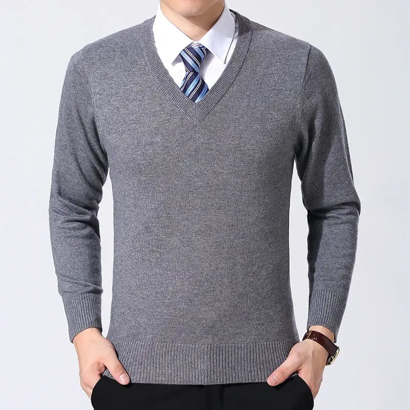 Herren-Sweater Semi-Slim mit V-Ausschnitt