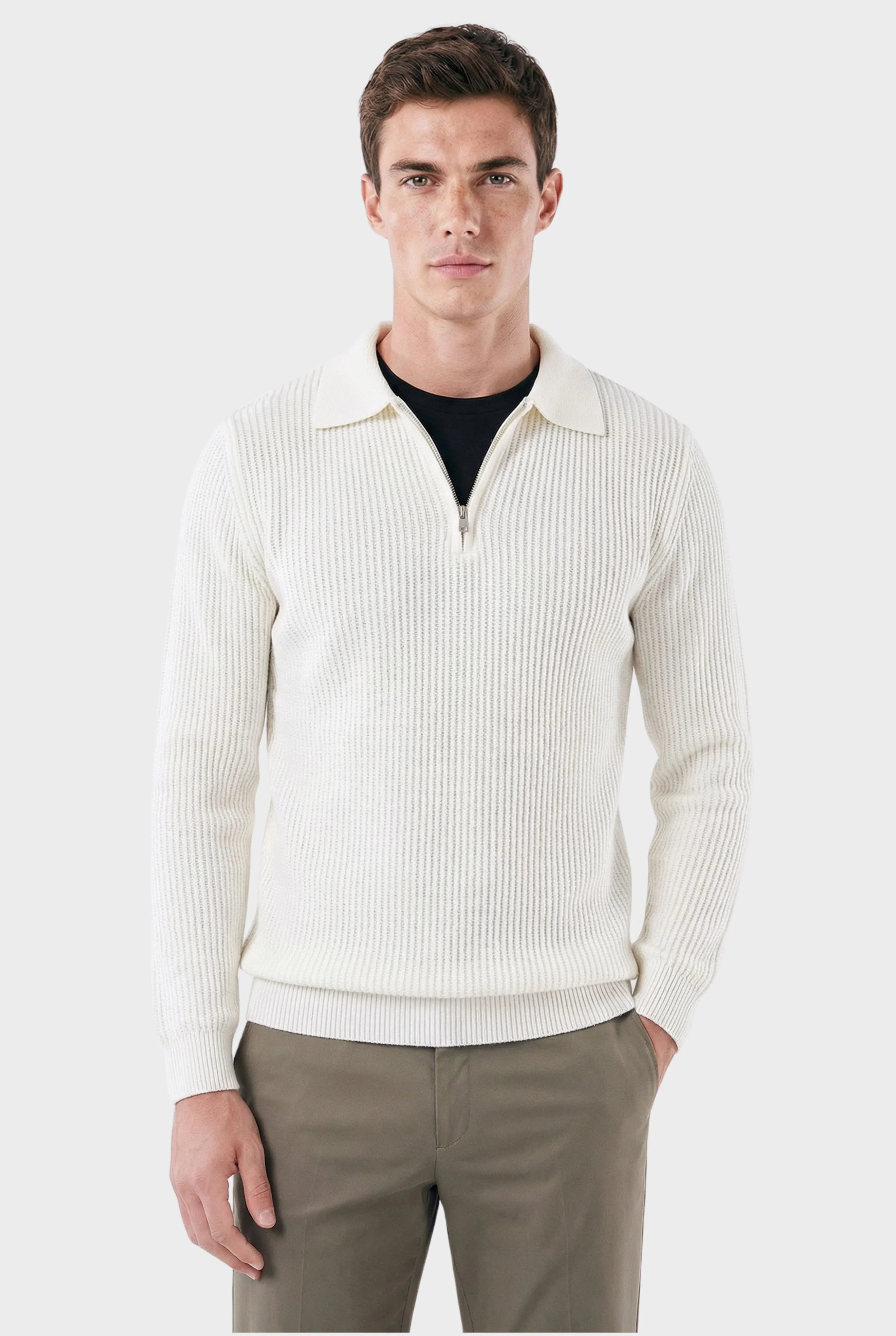 Männlicher Rippstrickpullover mit halbem Reißverschluss Dänemark