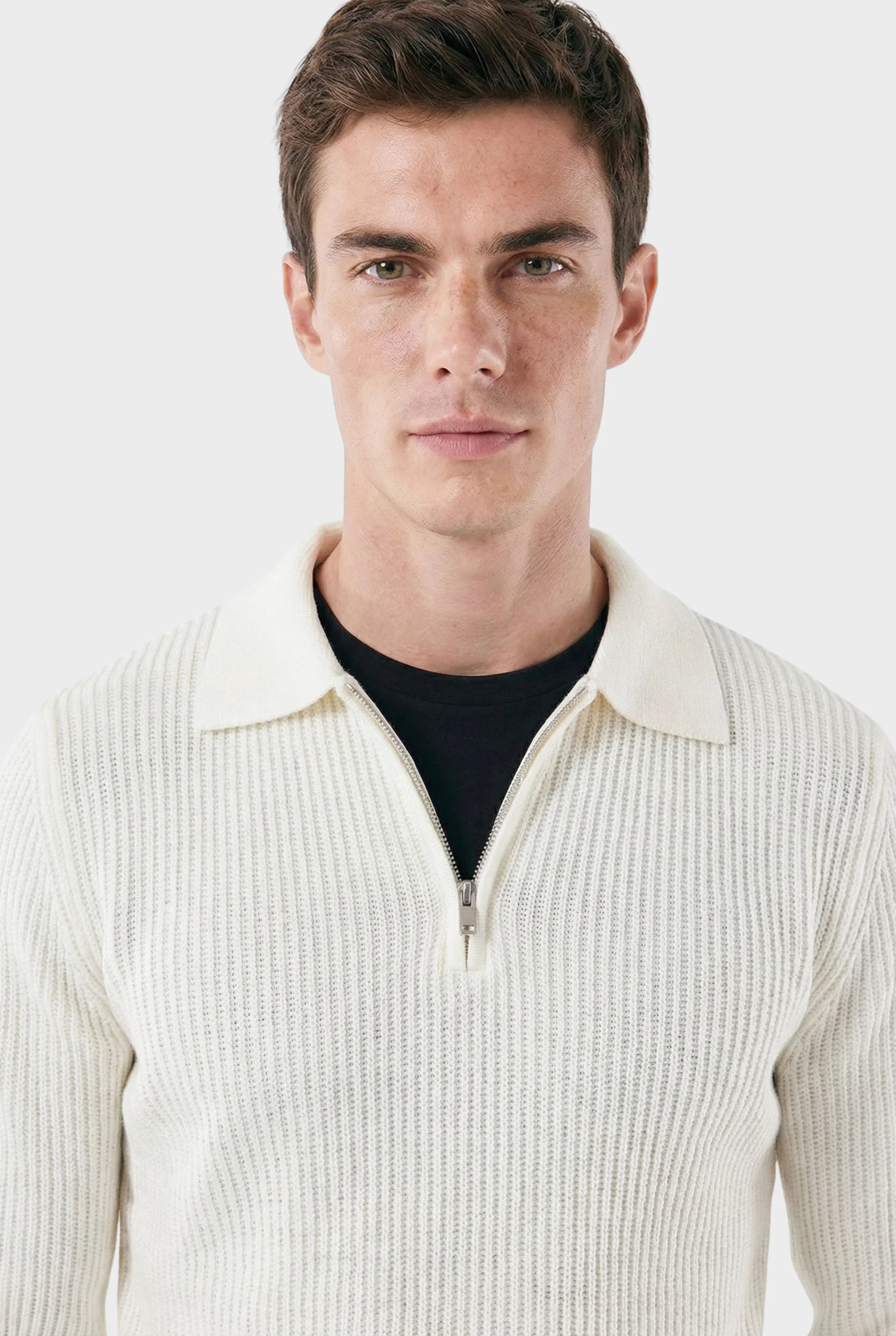 Männlicher Rippstrickpullover mit halbem Reißverschluss Dänemark