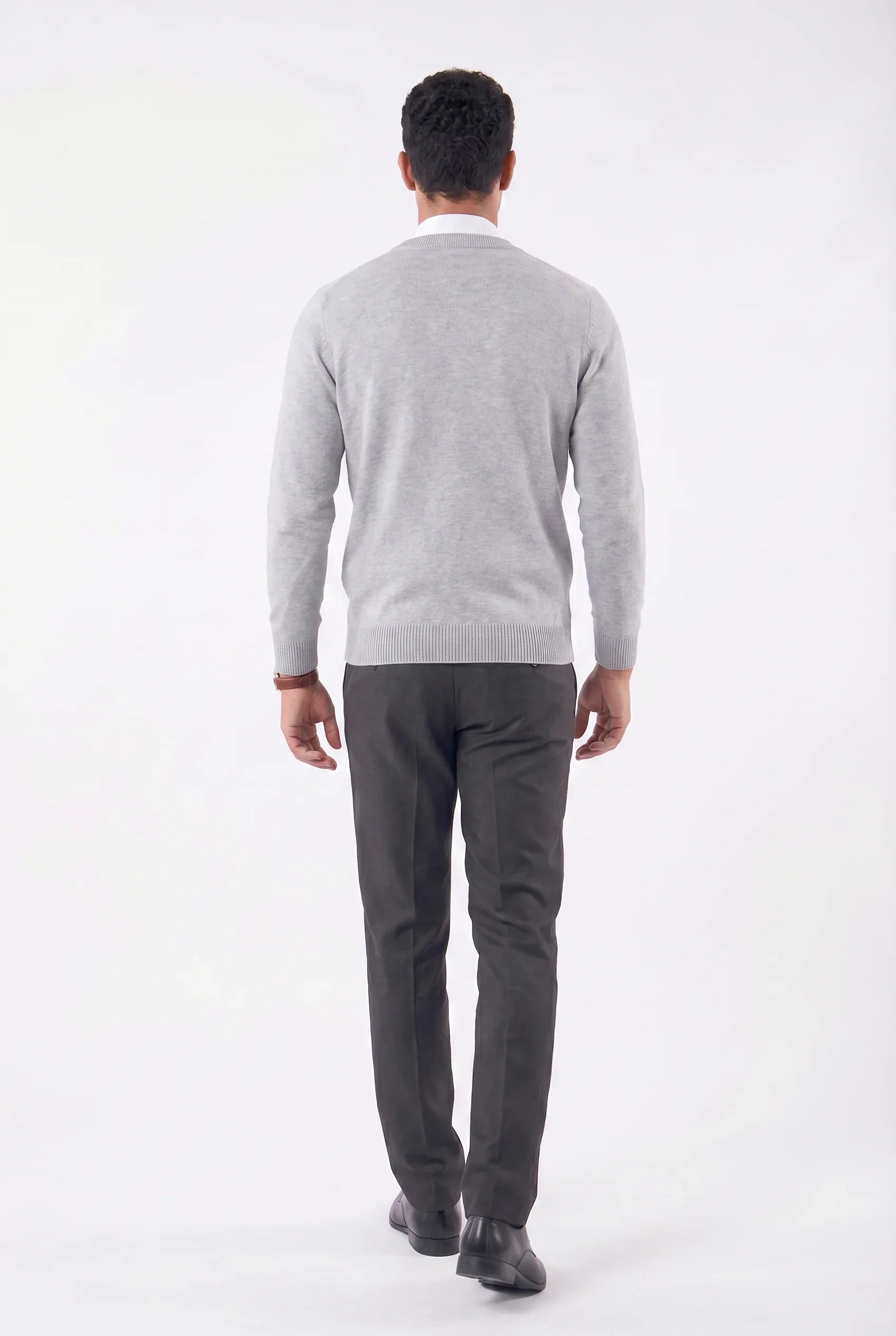 Herren-Sweater Semi-Slim mit V-Ausschnitt